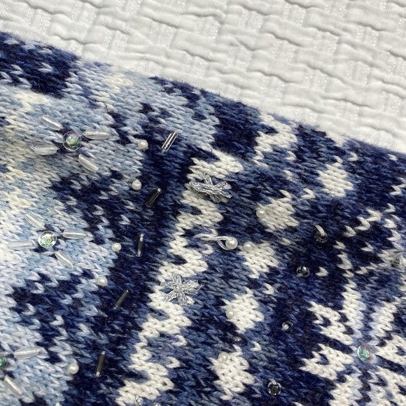 Heirloom Collectables Christmas Collection 2004 Sweater M Blue Sequin Beaded - Picture 9 of 11